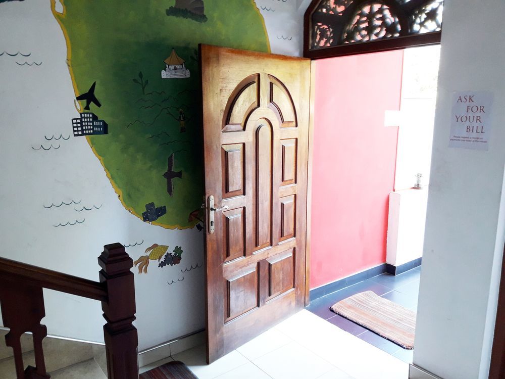 Kandy Walkers Hostel Tennekumbura ภายนอก รูปภาพ