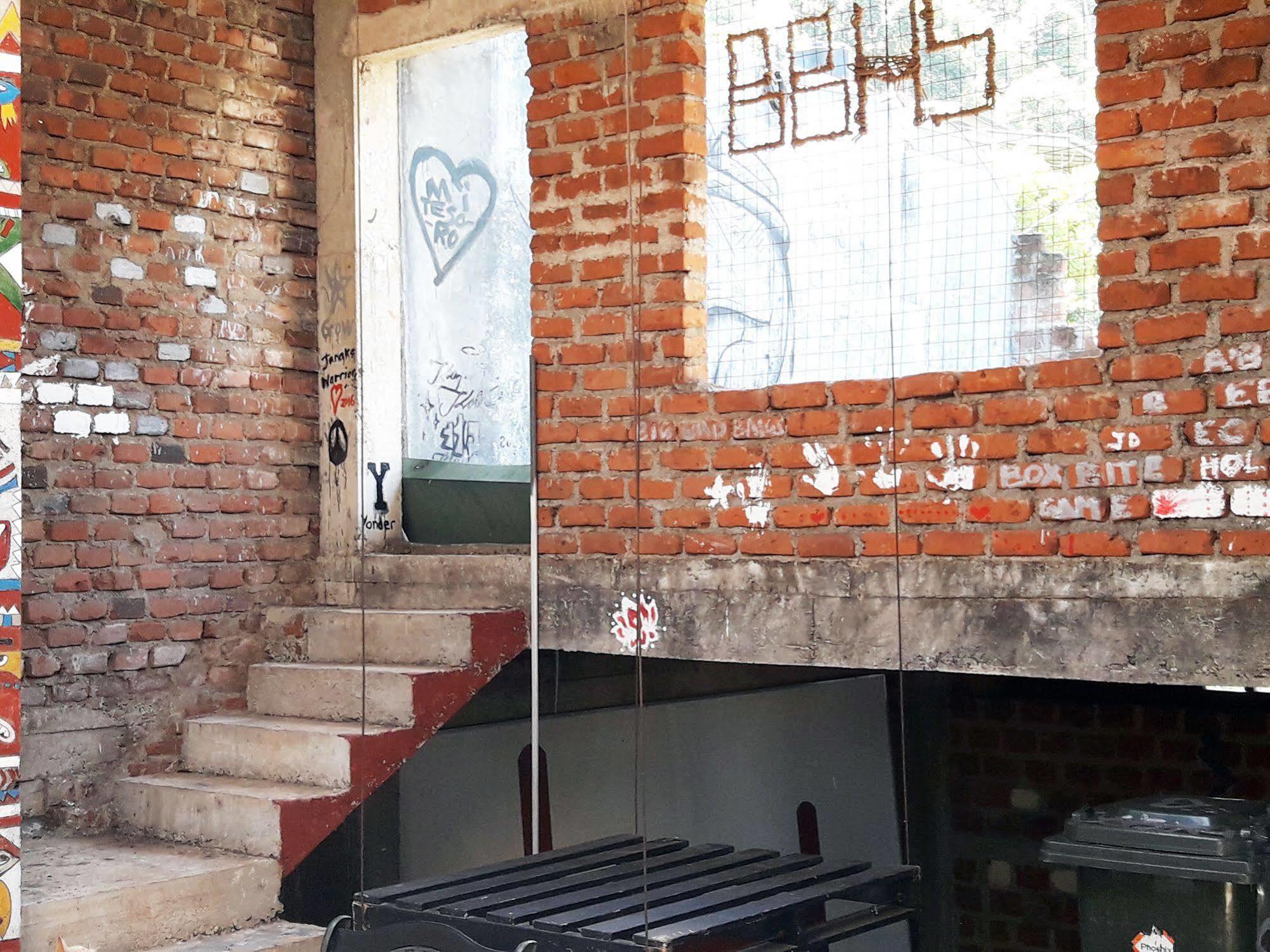 Kandy Walkers Hostel Tennekumbura ภายนอก รูปภาพ