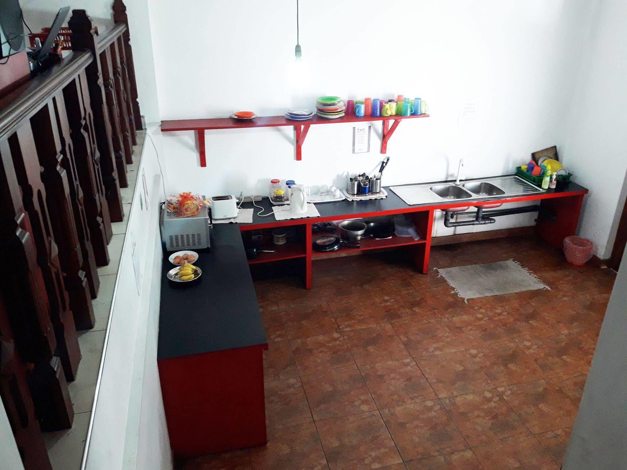 Kandy Walkers Hostel Tennekumbura ภายนอก รูปภาพ