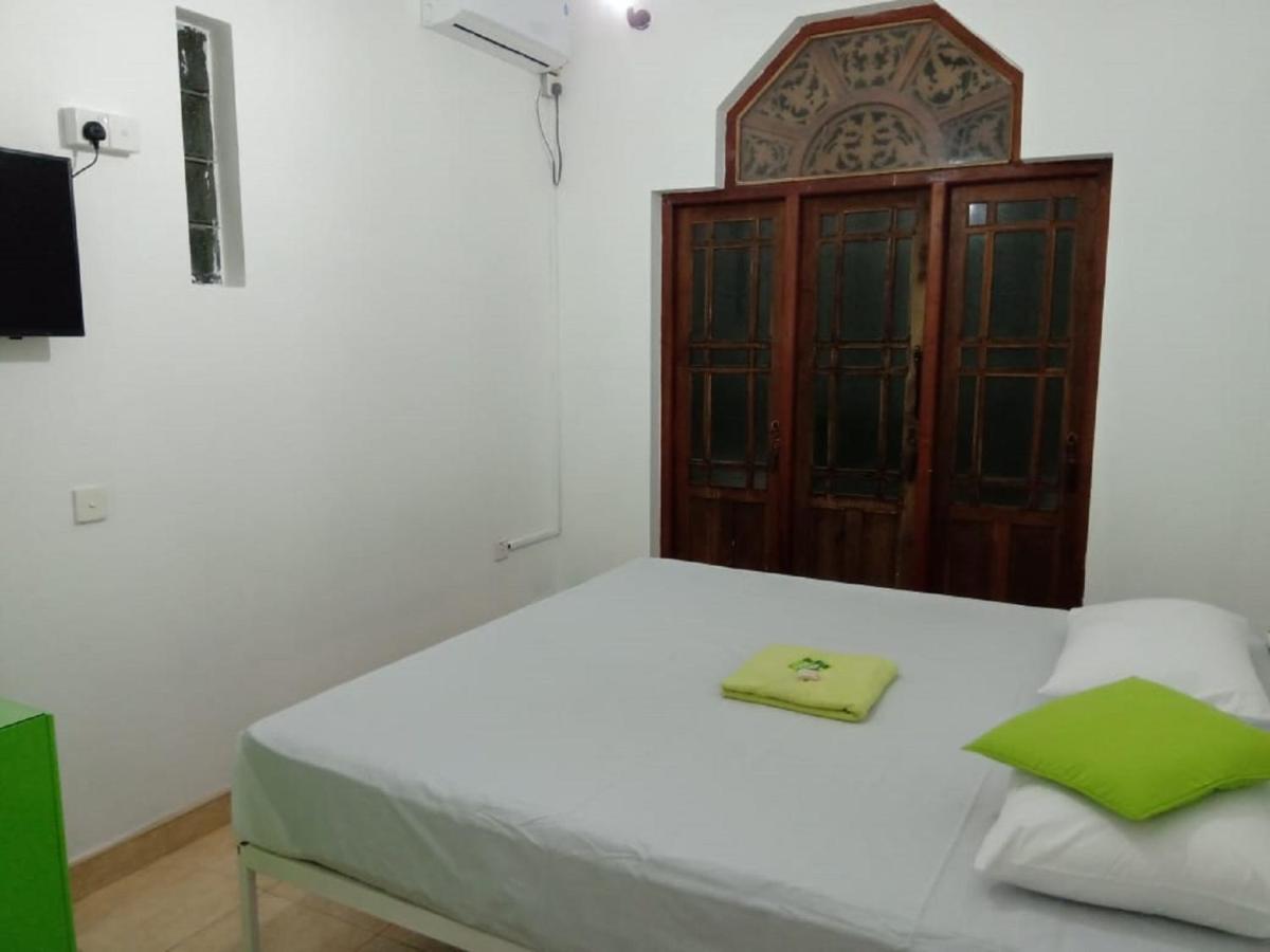 Kandy Walkers Hostel Tennekumbura ภายนอก รูปภาพ
