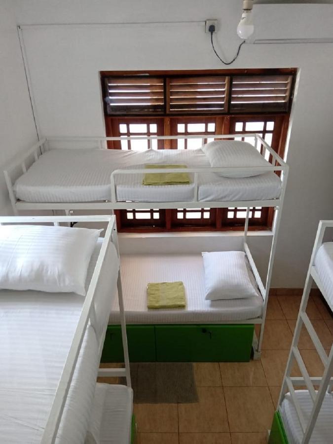 Kandy Walkers Hostel Tennekumbura ภายนอก รูปภาพ