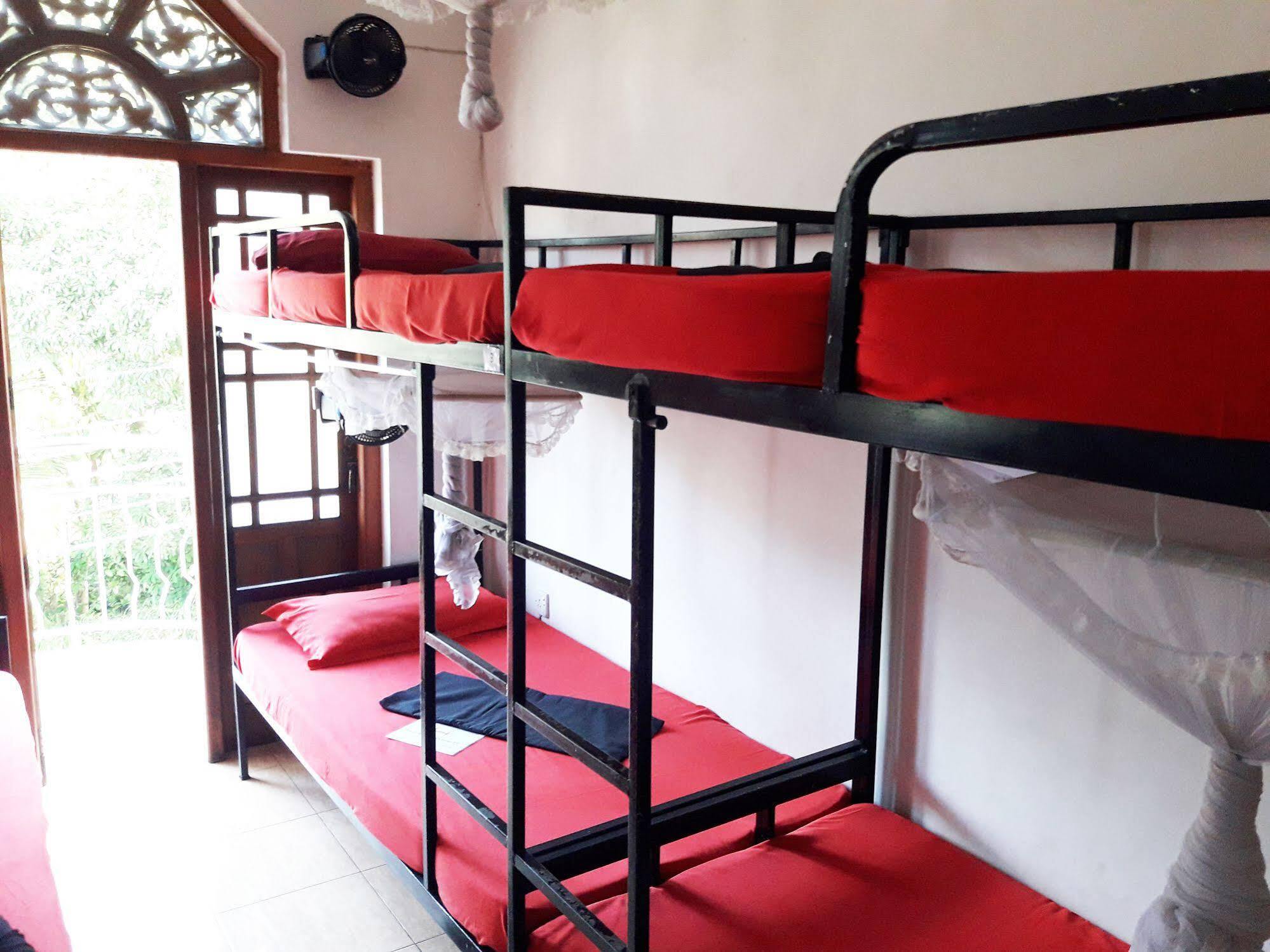 Kandy Walkers Hostel Tennekumbura ภายนอก รูปภาพ