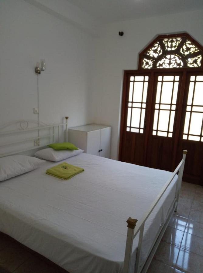 Kandy Walkers Hostel Tennekumbura ภายนอก รูปภาพ